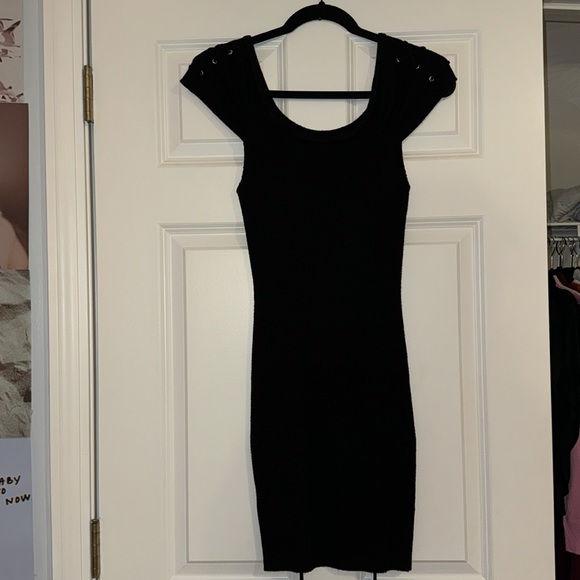 NWOT Guess Black Ribbed Knit Lace-Up Dress Size M - Picture 4 of 5